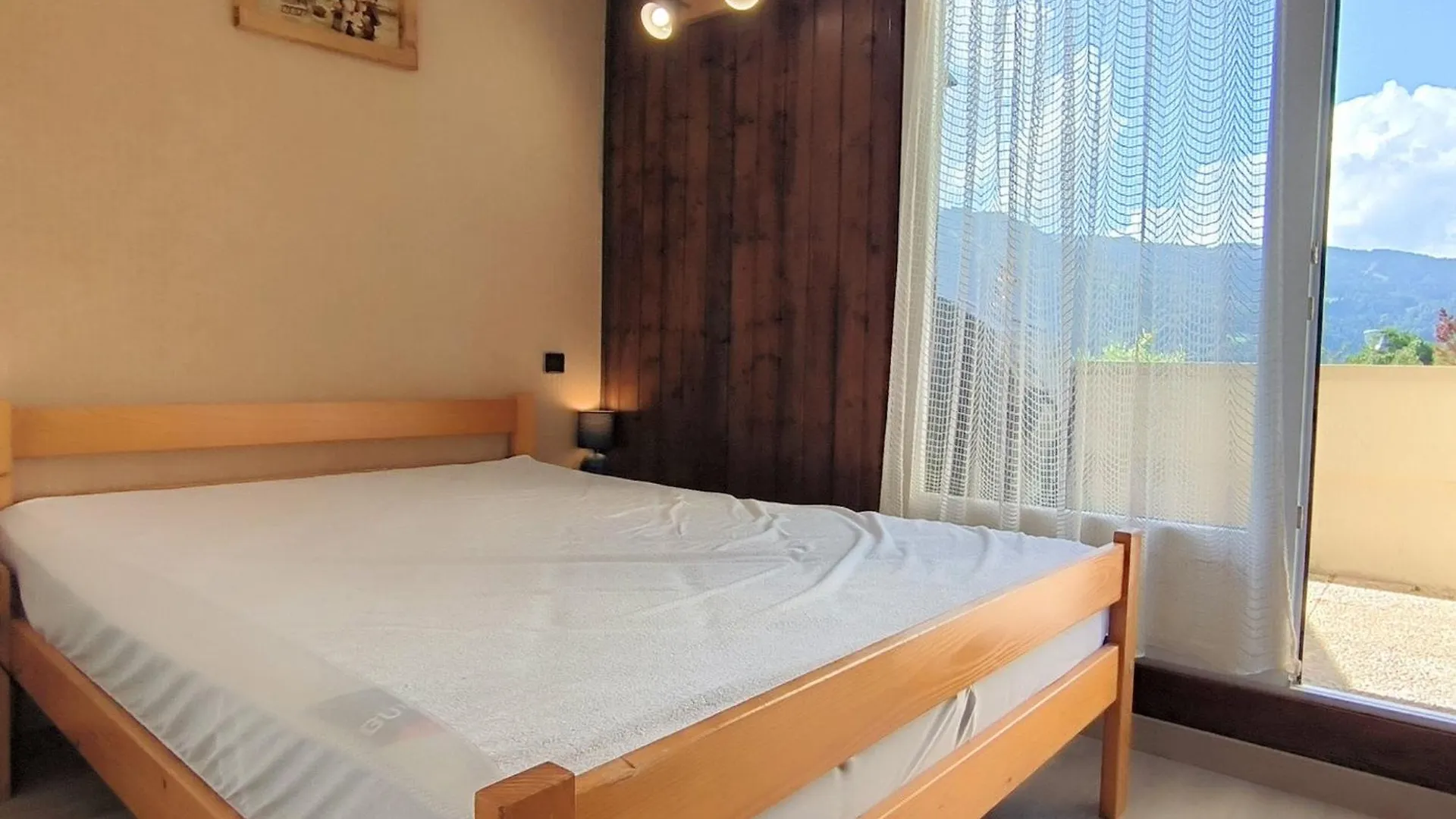 Appartement T3 A Samoens Avec Terrasse Et Animaux Acceptes - Fr-1-624-161 0*,  France
