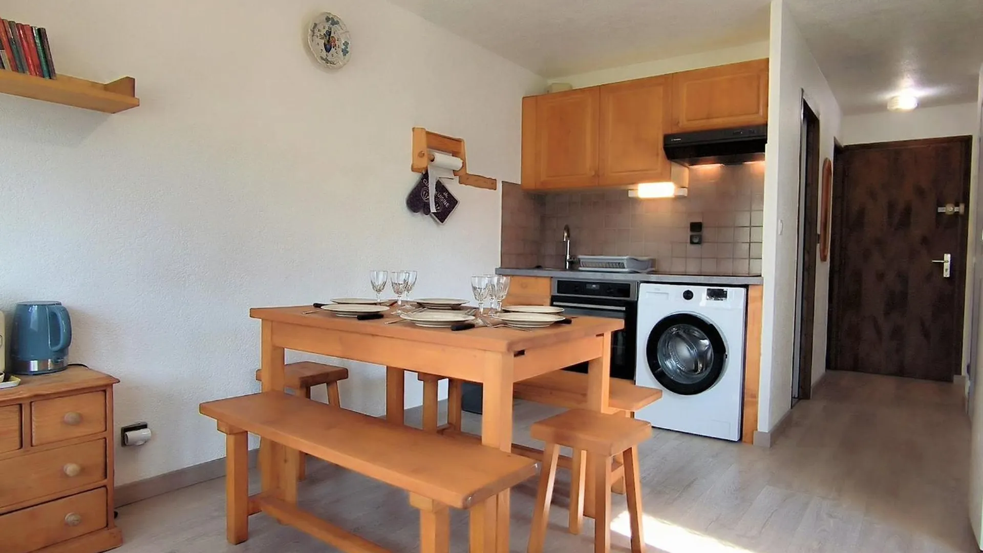 Appartement T3 A Samoens Avec Terrasse Et Animaux Acceptes - Fr-1-624-161 0*,  France